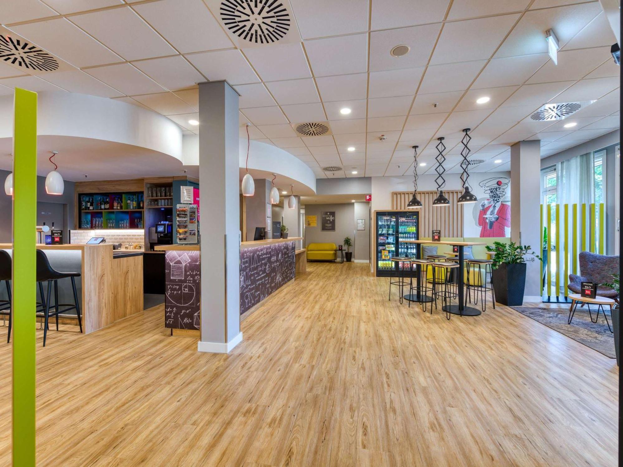 Ibis Hotel Frankfurt Messe West Frankfurt am Main Exterior photo