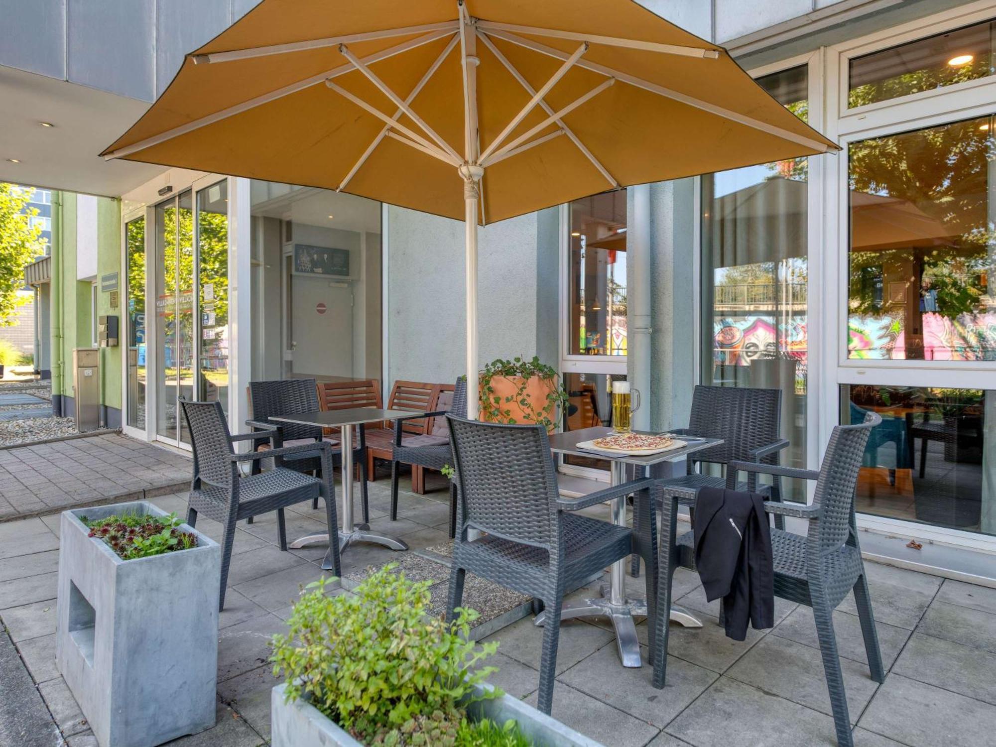 Ibis Hotel Frankfurt Messe West Frankfurt am Main Exterior photo